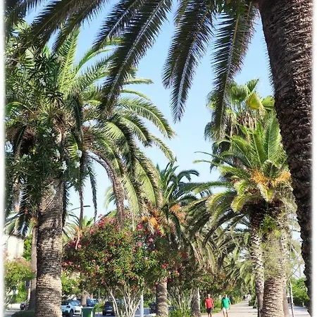 La Retara 4*